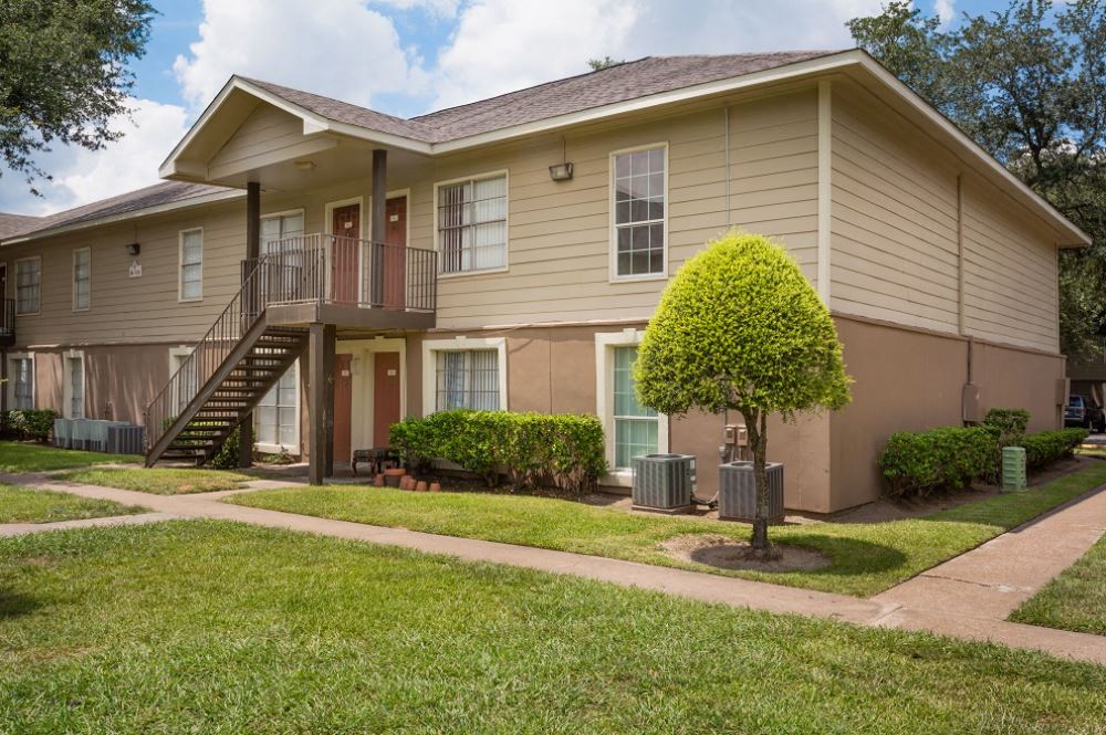 Apartments in Pasadena TX The Life at Beverly Palms Apartments